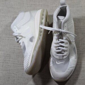 Men’s  11.5 Nike Lebron James X John Elliot Icon QS "Sail" White Athletic Shoes